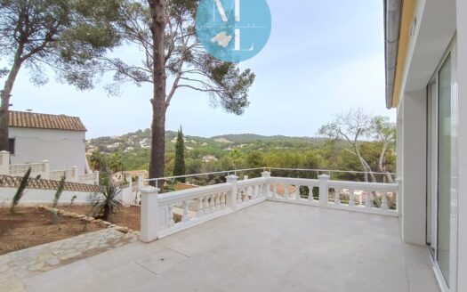 Bonita casa reformada en Costa de la Calma - vistas panorámicas y jardín privado