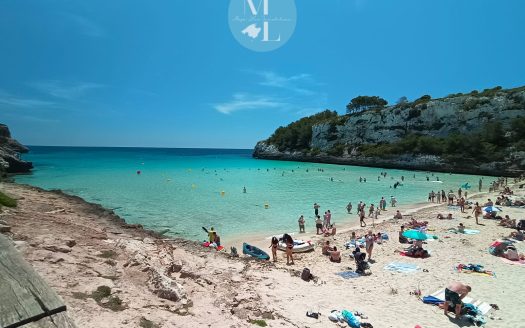 Doppelhaushälfte in Cala Romantica mit Weitmeerblick zu verkaufen