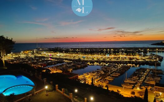 Traumwohnung mit spektakulärem Meerblick – Luxus & Design in Port Adriano