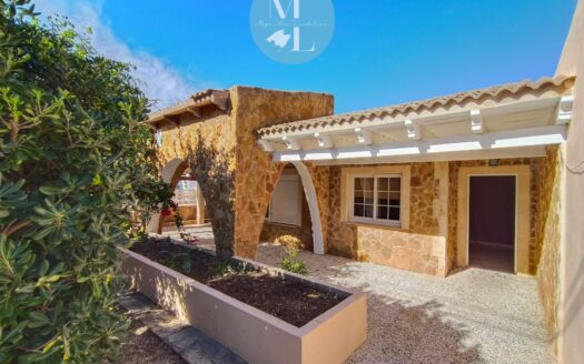 Atractiva casa con licencia de alquiler en Bahia Grande