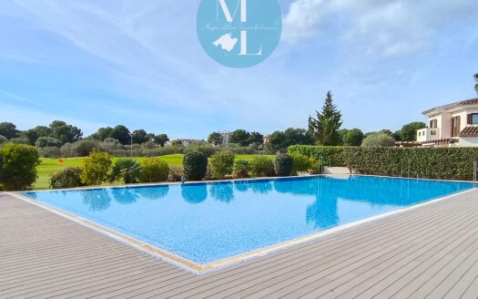 Modernes, komplett renoviertes Haus in geschlossener Wohnanlage in Nova Santa Ponsa