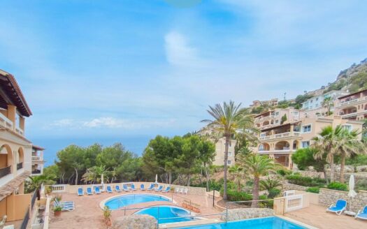 Moderne Wohnung mit Meerblick mit Terrasse & Garten in Port Andratx