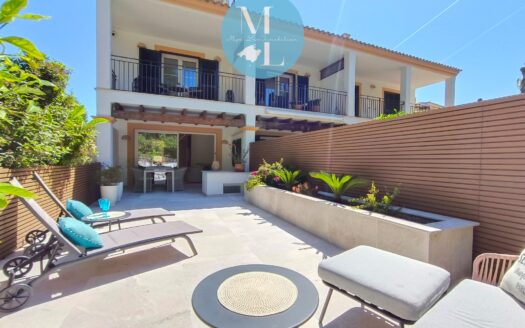 Stilvolles Eck-Reihenhaus in Camp de Mar – Mediterranes Wohnen auf höchstem Niveau